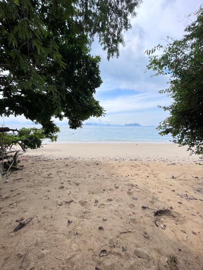 Pyramid Bungalow Hotell Ban Laem Sai Exteriör bild